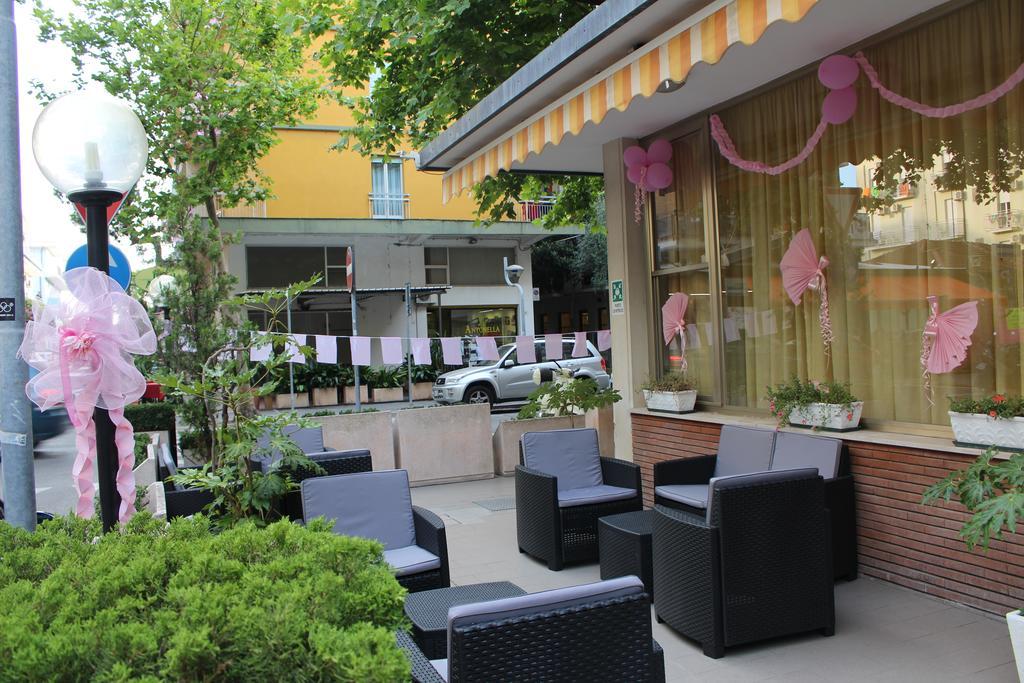 Hotel Galileo Rimini Ngoại thất bức ảnh