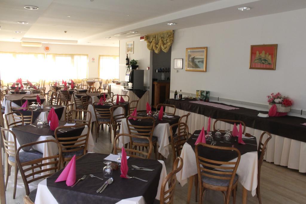 Hotel Galileo Rimini Ngoại thất bức ảnh