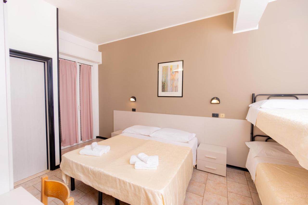Hotel Galileo Rimini Ngoại thất bức ảnh