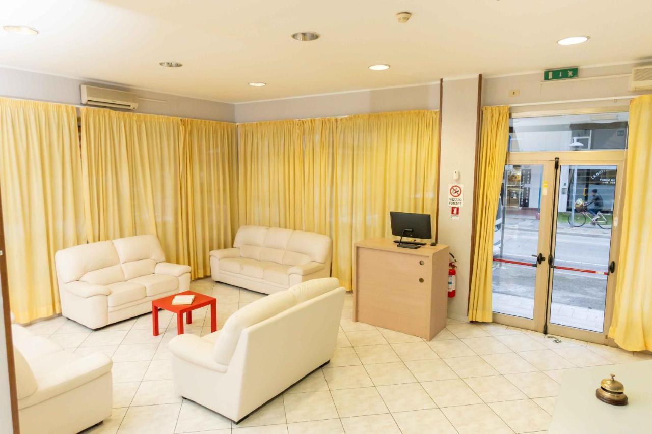 Hotel Galileo Rimini Ngoại thất bức ảnh