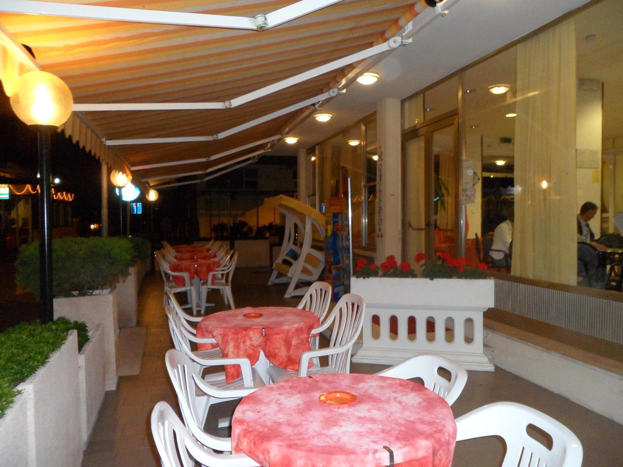 Hotel Galileo Rimini Ngoại thất bức ảnh